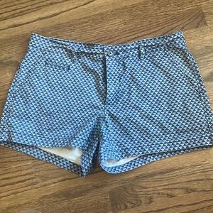 EUC GAP | Diamond Geo Print Mid Rise 100% Cotton Short size 8